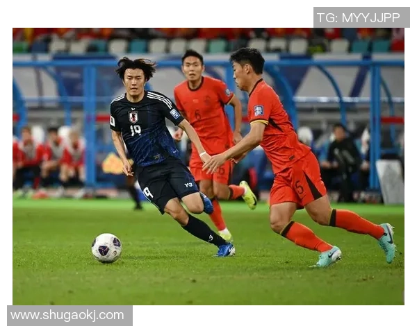 中国男篮逆转胜日本 确保世界杯晋级资格 赛后球员激动庆祝 中国男篮逆转胜日本 确保世界杯晋级资格 赛后球员激动庆祝