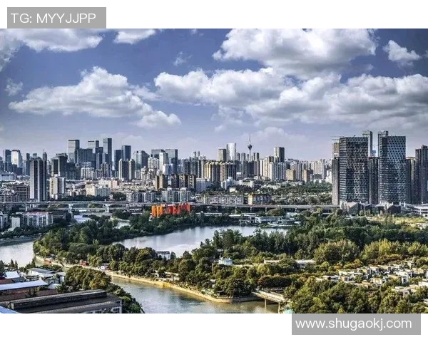 成都蓉城崛起之路：从历史文化名城到现代都市新引擎的跨越与发展