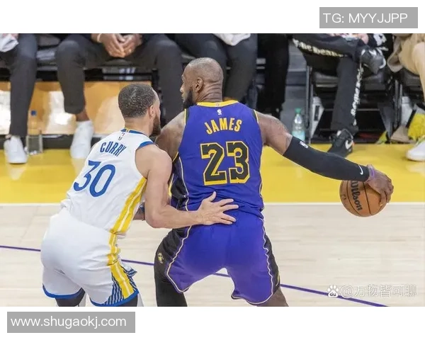 湖人大战勇士迎来季后赛生死战 关键球员能否决定最终胜负