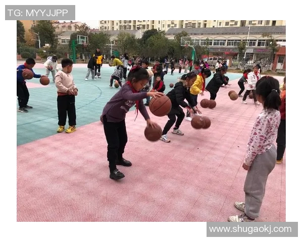 篮球魅力无限探索 从技巧训练到战术布局全面解析篮球运动的精髓 篮球魅力无限探索 从技巧训练到战术布局全面解析篮球运动的精髓